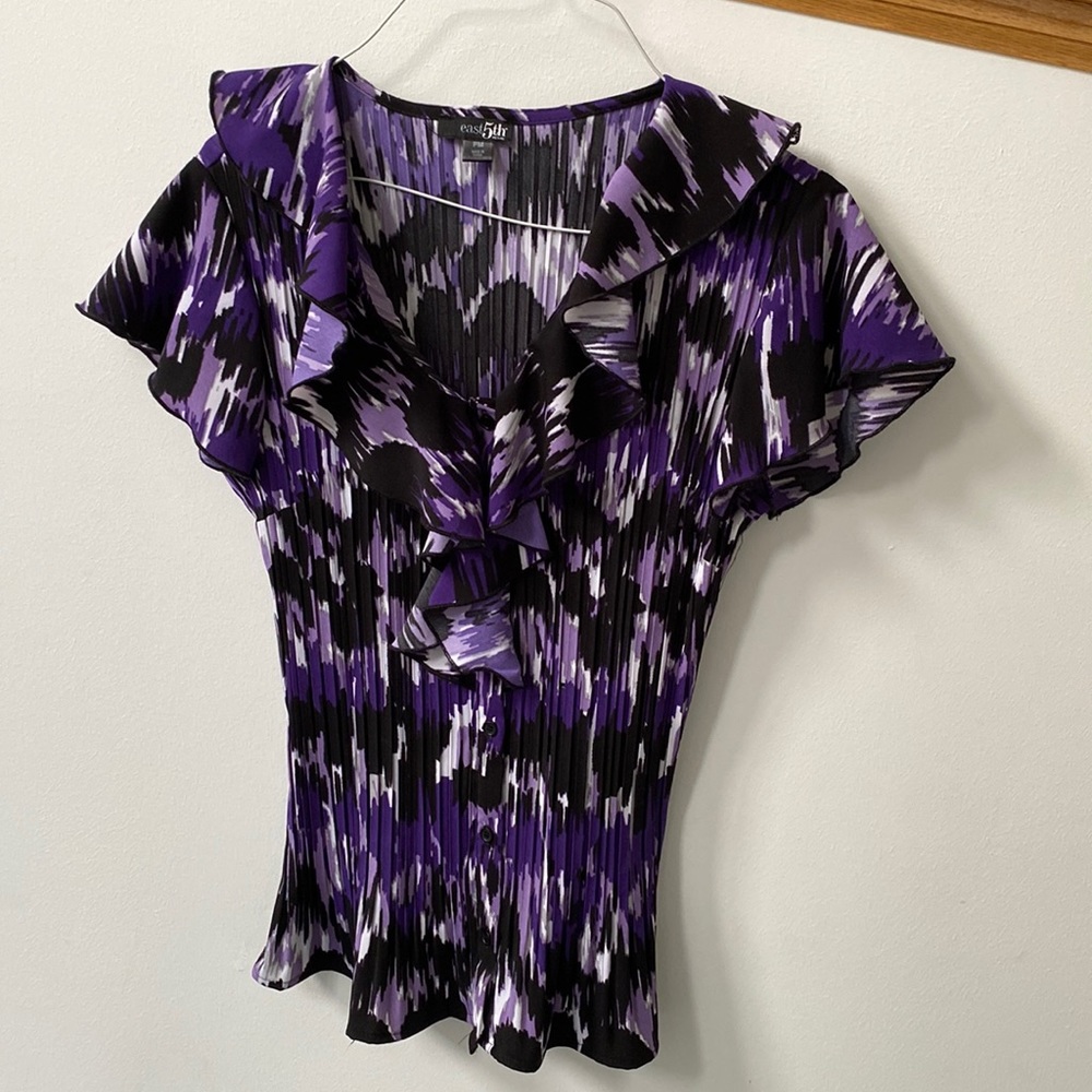 Women blouse size PM black, purple and white.